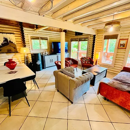 Holiday home Maison Atypique, Parc Arbore, 3 *