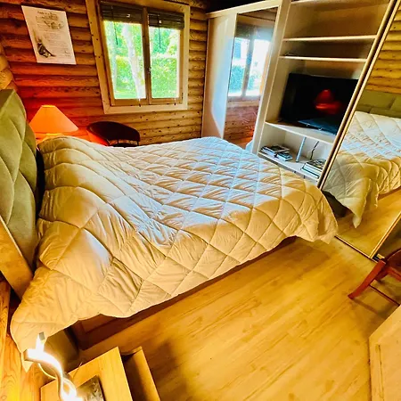 Maison Atypique, Parc Arbore, 3 Holiday home *