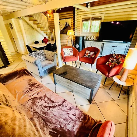 Maison Atypique, Parc Arbore, 3 Holiday home *